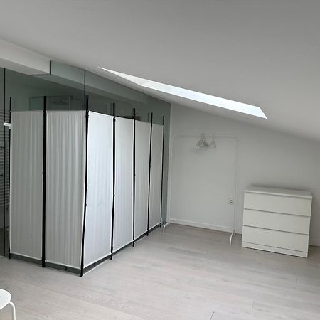Black & White Apartments Rozna Dolina Λιουμπλιάνα Εξωτερικό φωτογραφία