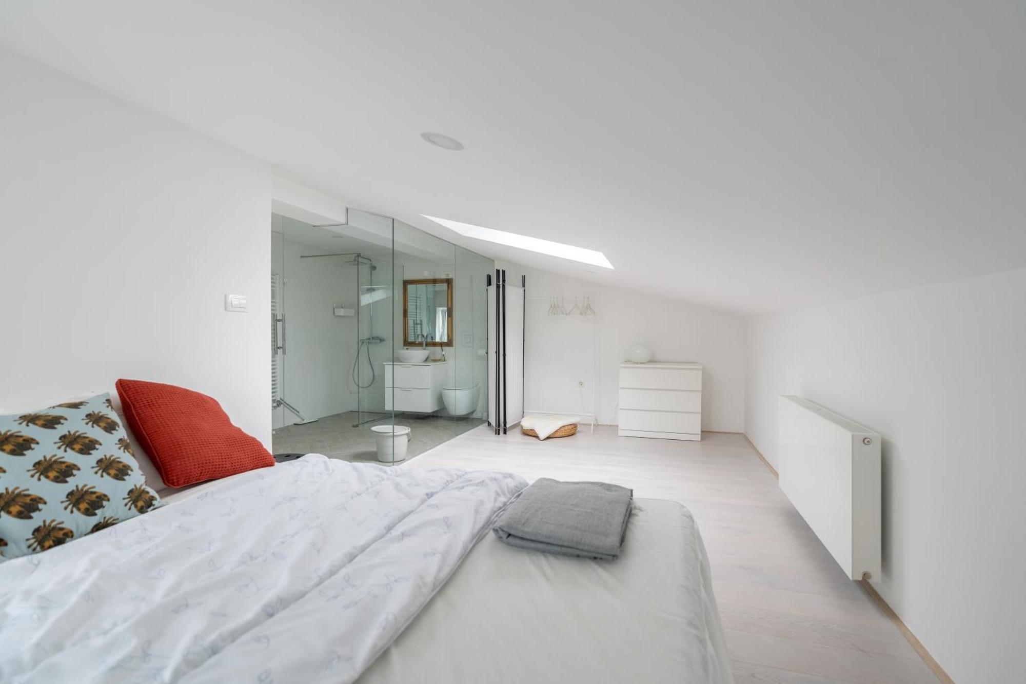 Black & White Apartments Rozna Dolina Λιουμπλιάνα Εξωτερικό φωτογραφία