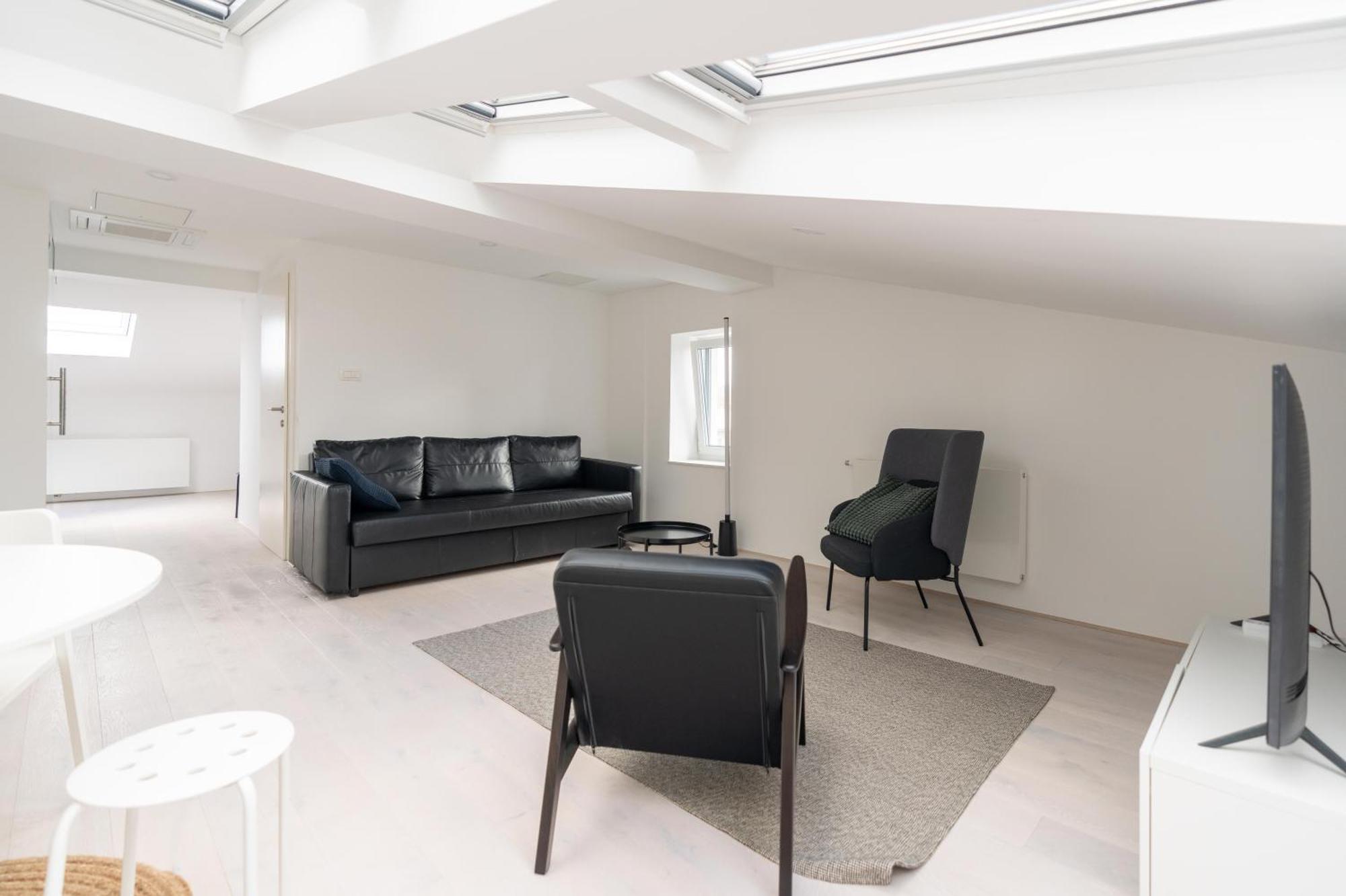 Black & White Apartments Rozna Dolina Λιουμπλιάνα Εξωτερικό φωτογραφία